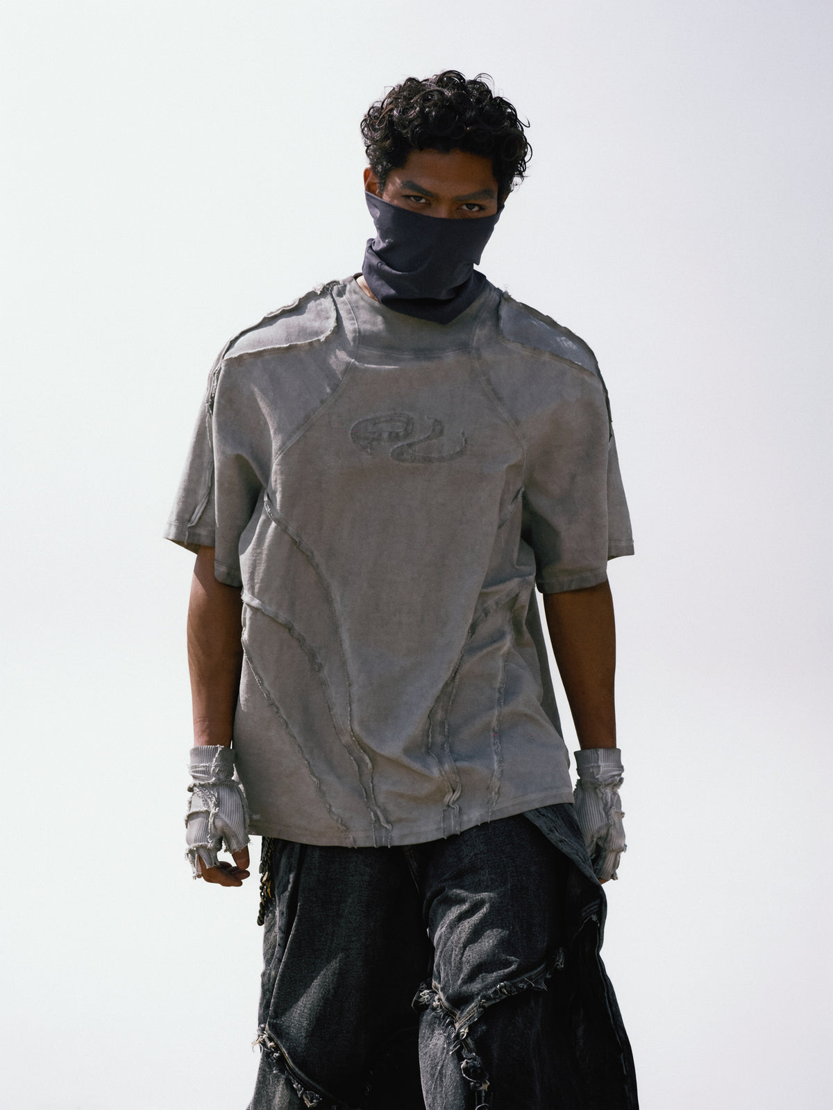 Grey Wash Distressed Tee by PERSONSOUL