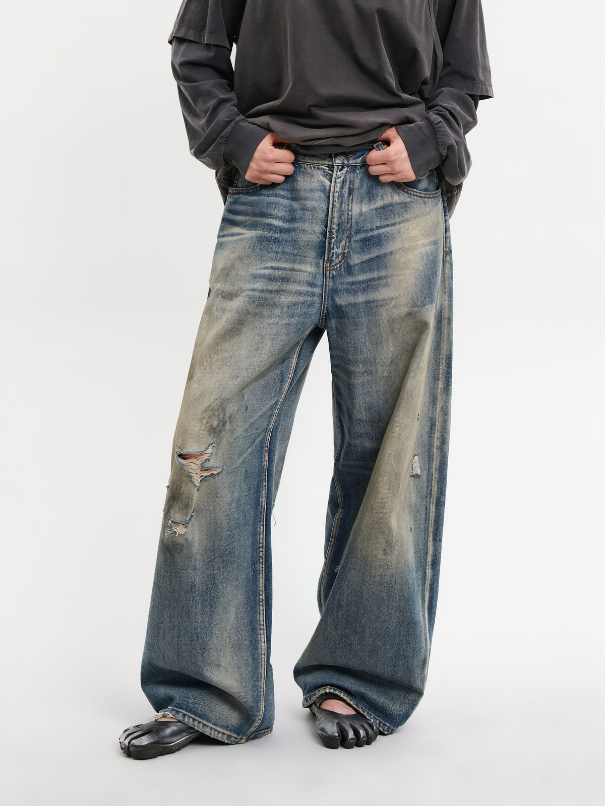 Distressed Vintage Jeans by MASONPRINCE